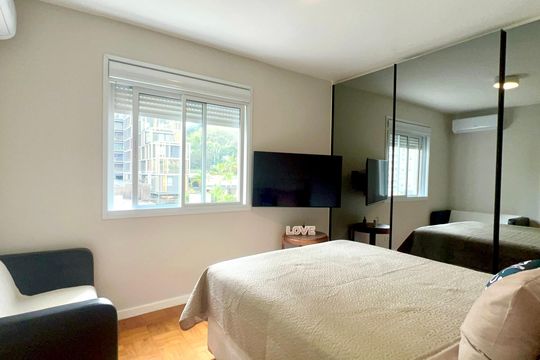 Suite de apartamento à venda com 2 quartos, 80m² em Jardim Paulista, São Paulo