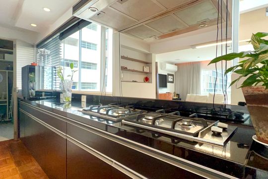 Cozinha de apartamento à venda com 2 quartos, 80m² em Jardim Paulista, São Paulo