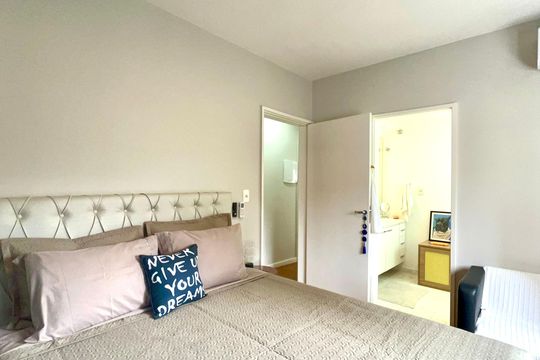 Suite de apartamento à venda com 2 quartos, 80m² em Jardim Paulista, São Paulo