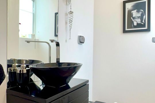 Lavabo de apartamento à venda com 2 quartos, 80m² em Jardim Paulista, São Paulo