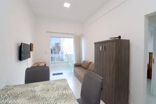 Sala de apartamento para alugar com 1 quarto, 67m² em Praia do Flamengo, Salvador