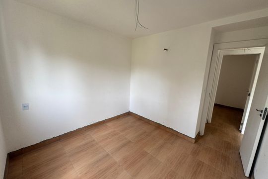 Quarto 2 de apartamento para alugar com 2 quartos, 54m² em Roselândia, Cotia