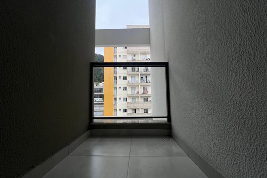Sacada da Sala de apartamento para alugar com 1 quarto, 55m² em São Mateus, Juiz de Fora