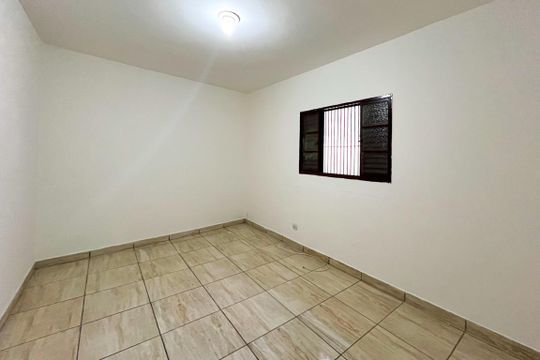 Quarto de casa para alugar com 1 quarto, 55m² em Vila Zat, São Paulo