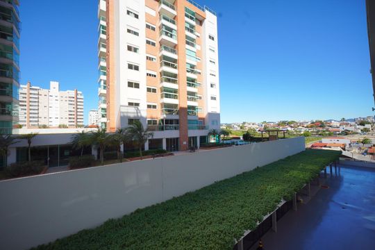 Vista da Suíte 2 de apartamento para alugar com 3 quartos, 140m² em Capoeiras, Florianópolis