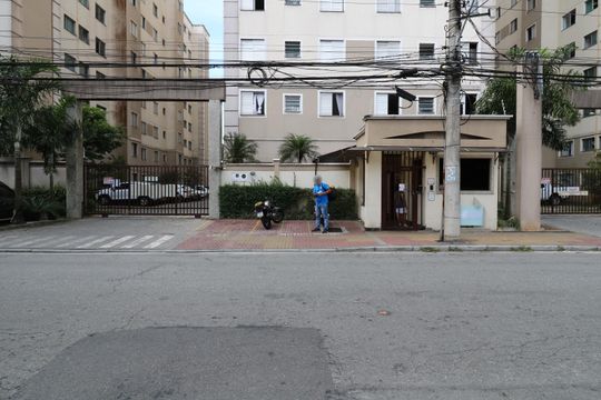 Fachada de apartamento à venda com 2 quartos, 50m² em Vila Homero Thon, Santo André