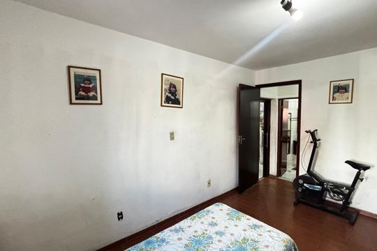 Quarto 1 de casa à venda com 3 quartos, 370m² em Vila Leopoldina, Santo André