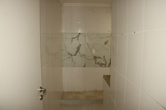 Corredor de apartamento à venda com 2 quartos, 54m² em Parque Sao Rafael, São Paulo