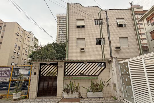 Fachada de apartamento para alugar com 1 quarto, 45m² em Gonzaga, Santos