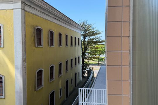 Vista  de apartamento para alugar com 1 quarto, 40m² em Embaré, Santos