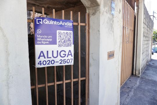 Instalação de placa 5A: foto 3 de casa para alugar com 2 quartos, 75m² em Dom Bosco, Belo Horizonte