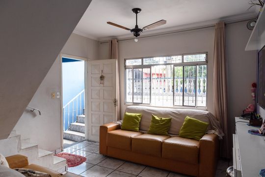 Casa à venda com 3 quartos, 90m² em Vila Maricy, Guarulhos