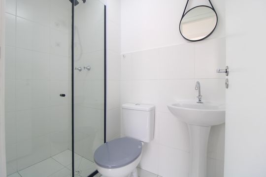 Banheiro de apartamento à venda com 2 quartos, 38m² em Vila dos Andradas, São Paulo