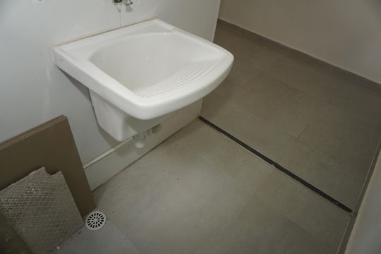 Lavanderia de apartamento para alugar com 2 quartos, 38m² em Jardim de Lourdes, Embu das Artes