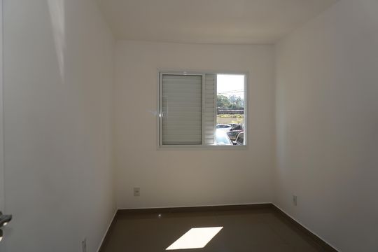 Quarto de apartamento para alugar com 2 quartos, 38m² em Jardim de Lourdes, Embu das Artes