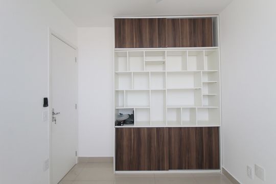 Quarto de apartamento à venda com 2 quartos, 56m² em Planalto, Belo Horizonte