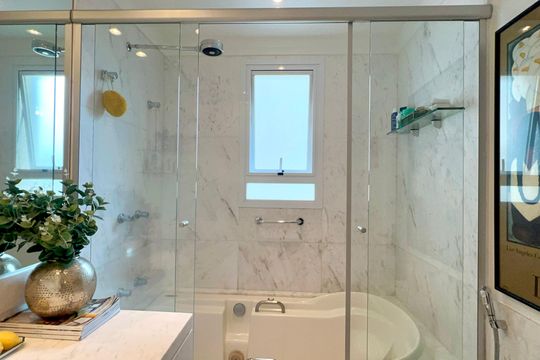 Banheiro 2 da Suite de apartamento à venda com 3 quartos, 200m² em Sumaré, São Paulo