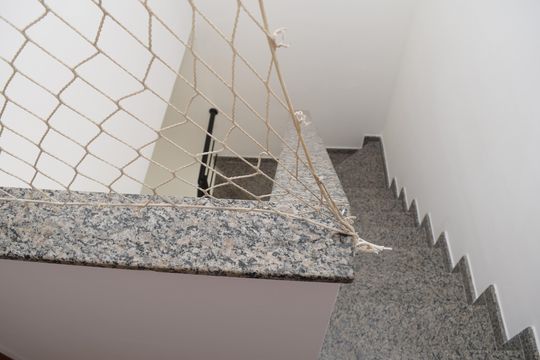 Escada de casa à venda com 2 quartos, 103m² em Chácara Seis de Outubro, São Paulo