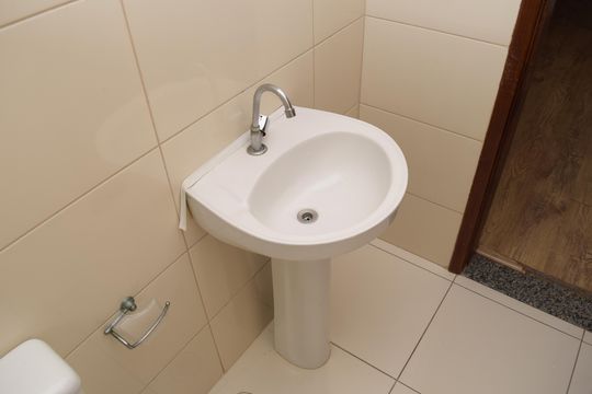 Banheiro Suíte de casa à venda com 2 quartos, 103m² em Chácara Seis de Outubro, São Paulo