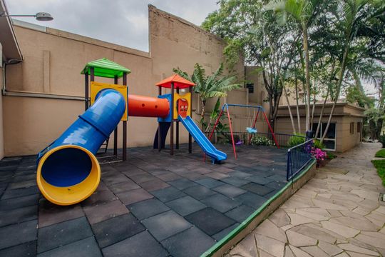 Área comum - Playground de apartamento para alugar com 3 quartos, 90m² em Passo D’areia, Porto Alegre