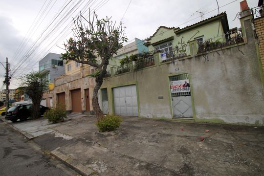 Fachada da casa de casa à venda com 3 quartos, 300m² em Vila da Penha, Rio de Janeiro