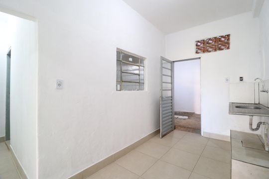 Cozinha de kitnet/studio para alugar com 1 quarto, 45m² em Santa Mônica, Uberlândia