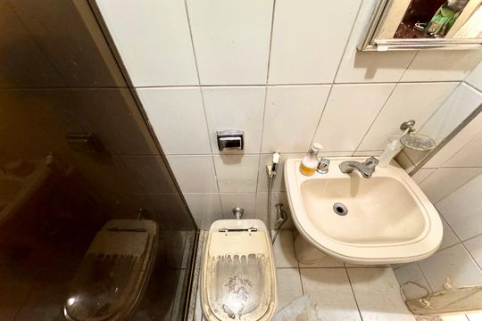 Banheiro social de apartamento para alugar com 1 quarto, 55m² em Catete, Rio de Janeiro