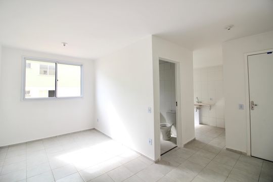 Apartamento para alugar com 2 quartos, 55m² em Jardim Lourdes, Ferraz de Vasconcelos