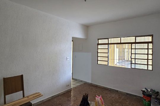Sala  de casa para alugar com 2 quartos, 250m² em Vila Maricy, Guarulhos