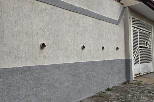 Fachada  de casa para alugar com 2 quartos, 250m² em Vila Maricy, Guarulhos