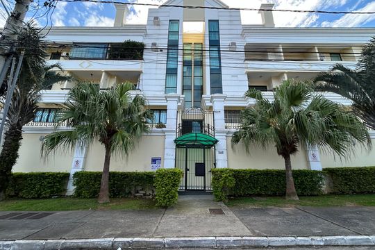 Fachada de apartamento para alugar com 2 quartos, 77m² em Lagoa da Conceição, Florianópolis