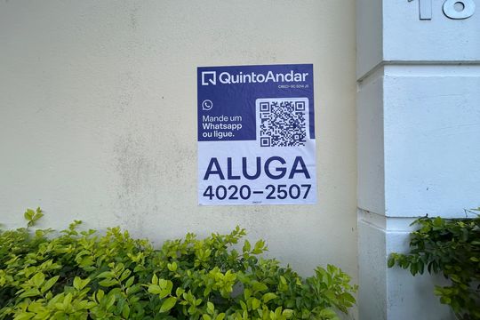 Placa de apartamento para alugar com 2 quartos, 77m² em Lagoa da Conceição, Florianópolis