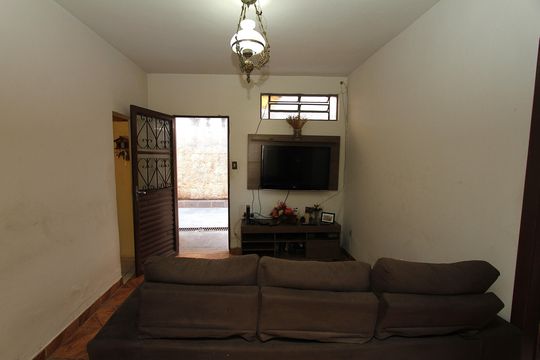 Casa à venda com 5 quartos, 509m² em Salgado Filho, Belo Horizonte