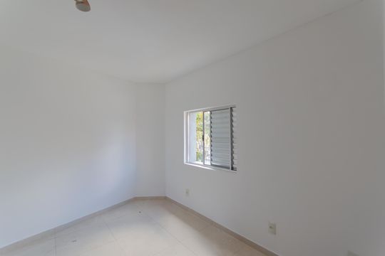 Sala/Quarto de kitnet/studio para alugar com 1 quarto, 25m² em Liberdade, São Paulo