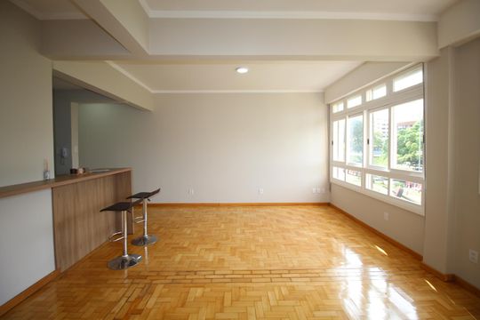 Apartamento à venda com 2 quartos, 86m² em Centro Histórico, Porto Alegre