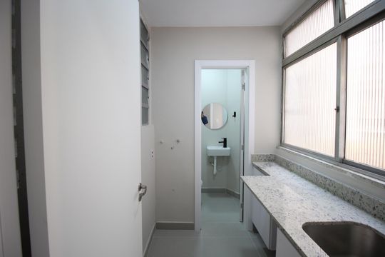 Área de Serviço de apartamento à venda com 2 quartos, 86m² em Centro Histórico, Porto Alegre