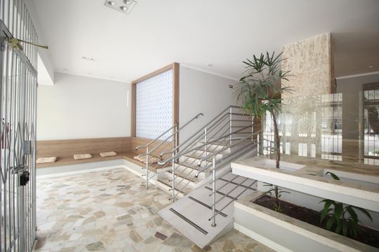 Hall social de apartamento à venda com 2 quartos, 86m² em Centro Histórico, Porto Alegre