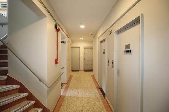 Corredor de apartamento à venda com 2 quartos, 86m² em Centro Histórico, Porto Alegre