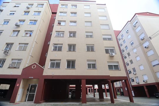 Fachada do bloco de apartamento para alugar com 2 quartos, 56m² em Marechal Rondon, Canoas
