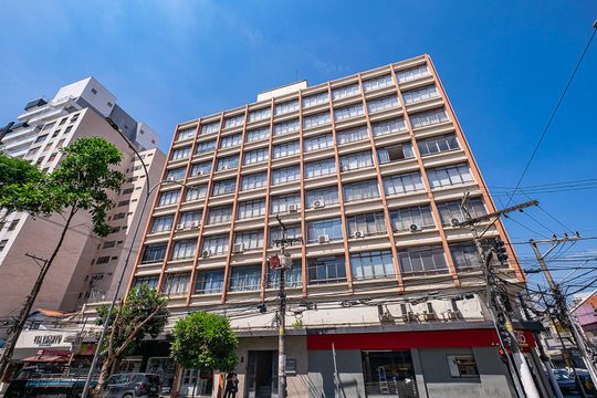 Fachada de apartamento à venda com 2 quartos, 57m² em Pinheiros, São Paulo