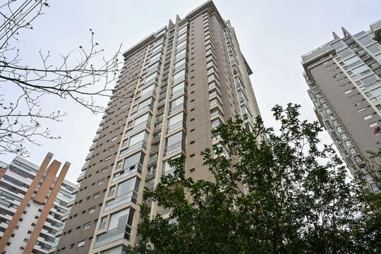 Fachada de apartamento para alugar com 4 quartos, 185m² em Vila Andrade, São Paulo