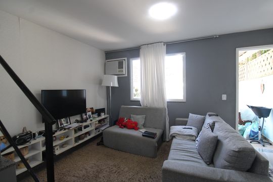 Sala de casa para alugar com 2 quartos, 65m² em Jacarepaguá, Rio de Janeiro