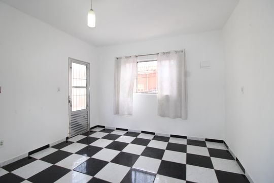 Casa para alugar com 1 quarto, 60m² em Jardim Helena, São Paulo