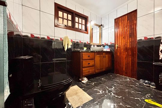 Casa à venda com 3 quartos, 425m² em Chácara Estela, Barueri