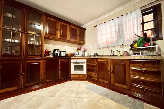 Cozinha de casa à venda com 3 quartos, 425m² em Chácara Estela, Barueri