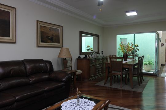 sala de casa à venda com 3 quartos, 220m² em Vila Talarico, São Paulo