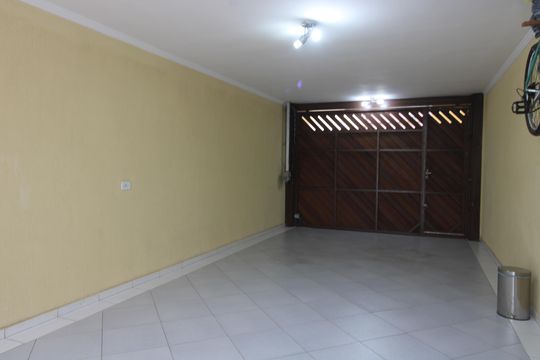 Garagem de casa à venda com 3 quartos, 220m² em Vila Talarico, São Paulo