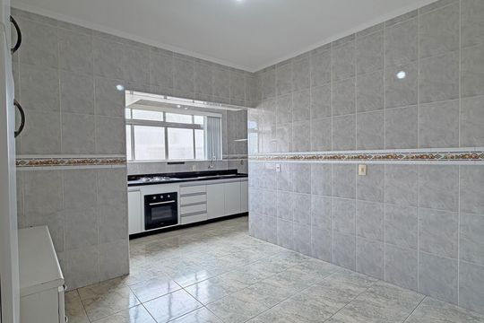 Cozinha e Área de Serviço de apartamento para alugar com 2 quartos, 96m² em Ponta da Praia, Santos