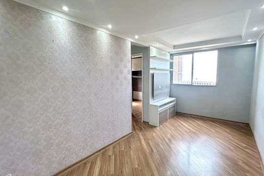 Apartamento para alugar com 2 quartos, 45m² em Jardim Presidente Dutra, Guarulhos