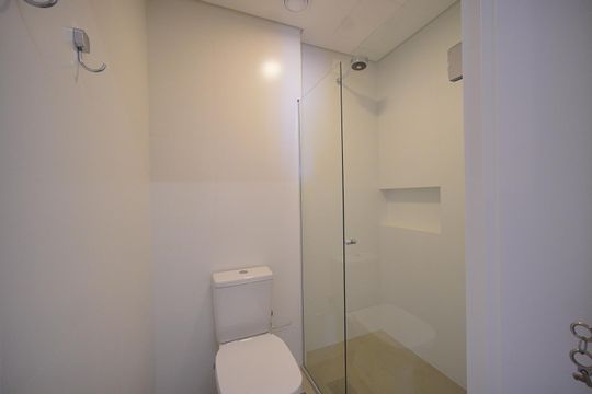 Banheiro das Demi-Suítes de apartamento para alugar com 3 quartos, 120m² em Capoeiras, Florianópolis